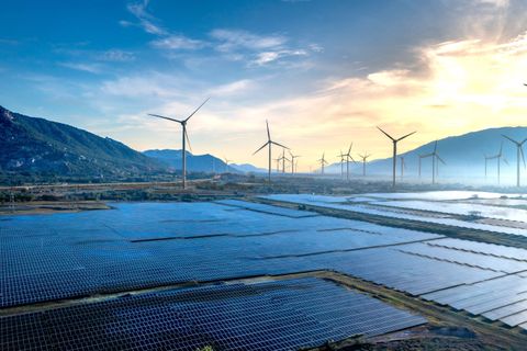 Renewable Energy Technologies: A Complete Guide to Clean Energy Solutions