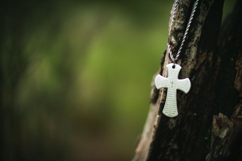 Family Tree Pendants: A Complete Guide to Designs, Symbolism, and Family Heritage