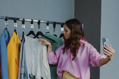 Fashion Trends Guide: Explore Popular Clothing Styles, Designs, and Seasonal Changes
