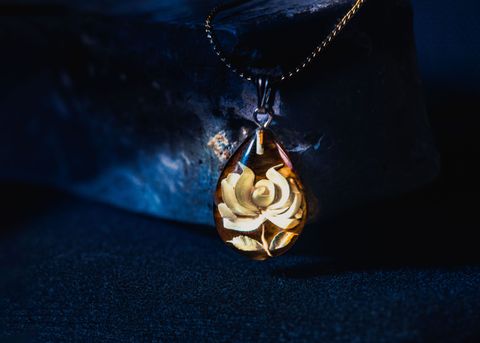 Polish Amber Necklaces Guide: Explore Traditional Designs, Styles, and Essential Tips